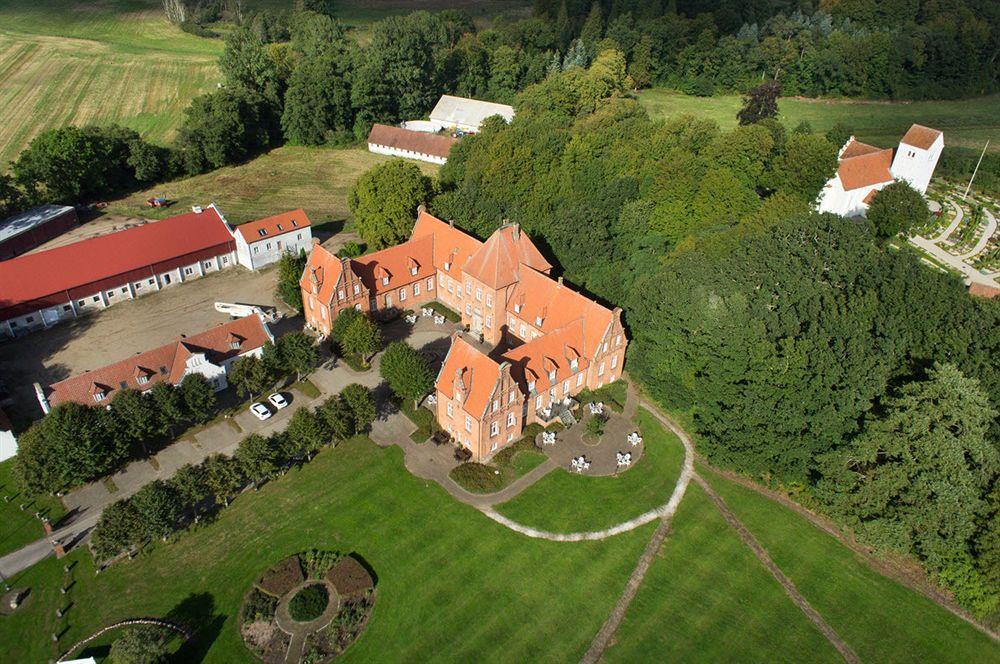 Sophiendal Manor Hotel Lasby Exterior photo